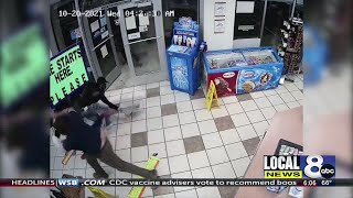 Former Marine stops robbery