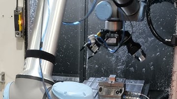 CoboTend CNC Machine Tending | Cobots Online | Universal Robots UR10e | Fanuc Robodrill (01)