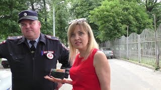 Воронеж. Lady in red обещала подключить директора ГАИ и предупреждала не выходить на улицу.