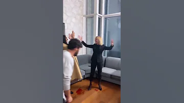 Elizabeth In Vurulma Sahnesi Kamera Arkası Alsancak Kameraarkası Keşfetaçıl 