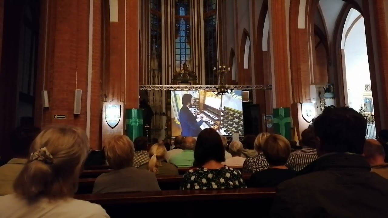 Wrocław, Bazylika, Organy Englera, Koncert Organowy-Gra-Michał Wałeczek  VID 20230922 191131