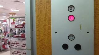 1971 Westinghouse Type A Hydraulic elevator @ Watt & Shand, Park City Centre, Lancaster PA