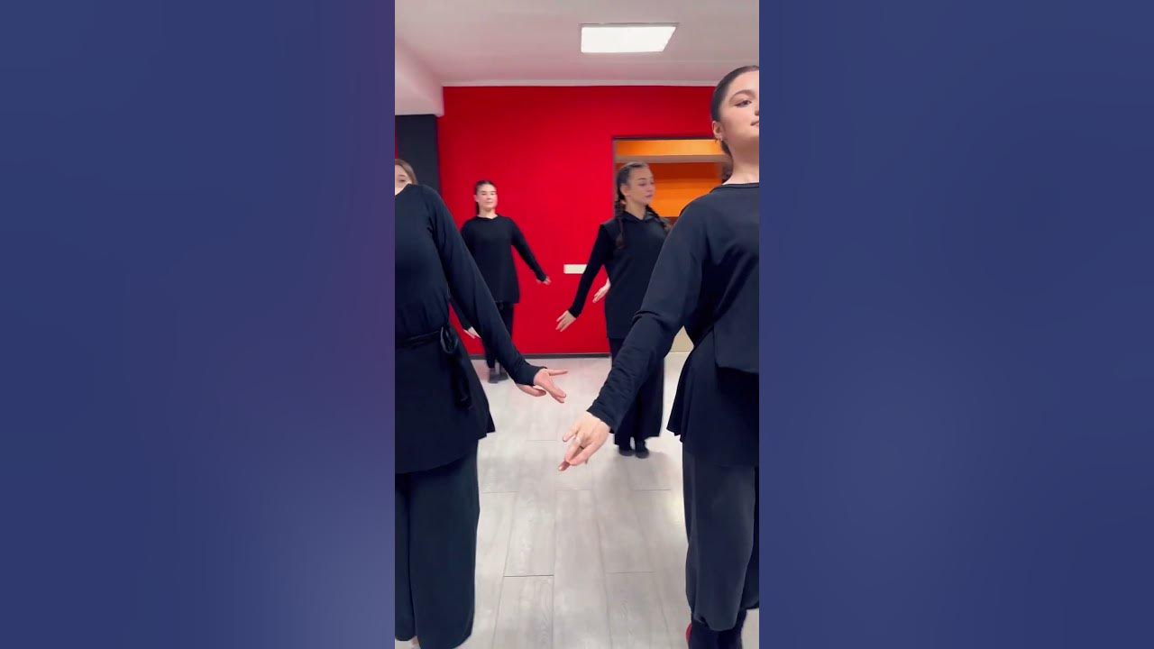 Куриная лапа строение. Лапариса. Черкесский (адыгский) танец лъапэрисэ. Лапариса. Лапариса.