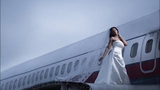 Bridal Session on Abandoned Airplane - Elsa Sainz Photography