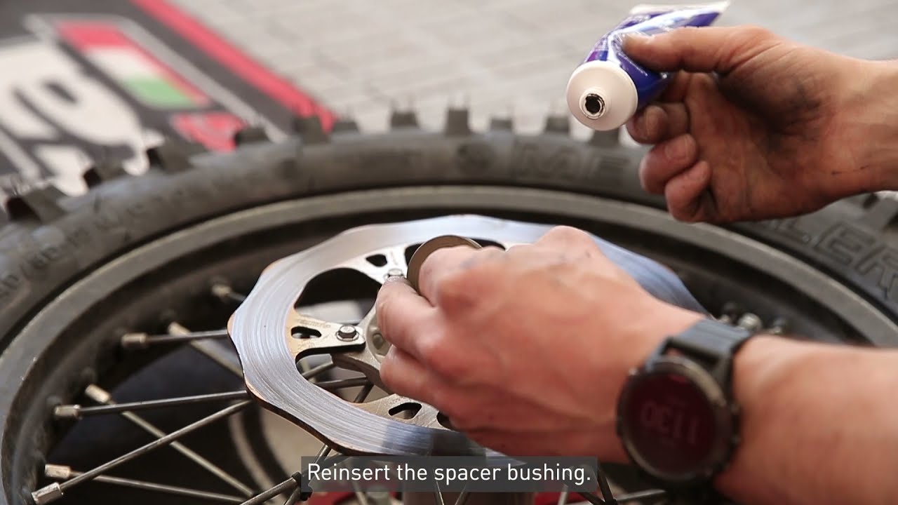 Wheels and chain care (by Betamotor & Liqui Moly)