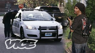 米警察の不正を監視する〈コップ・ウォッチ〉