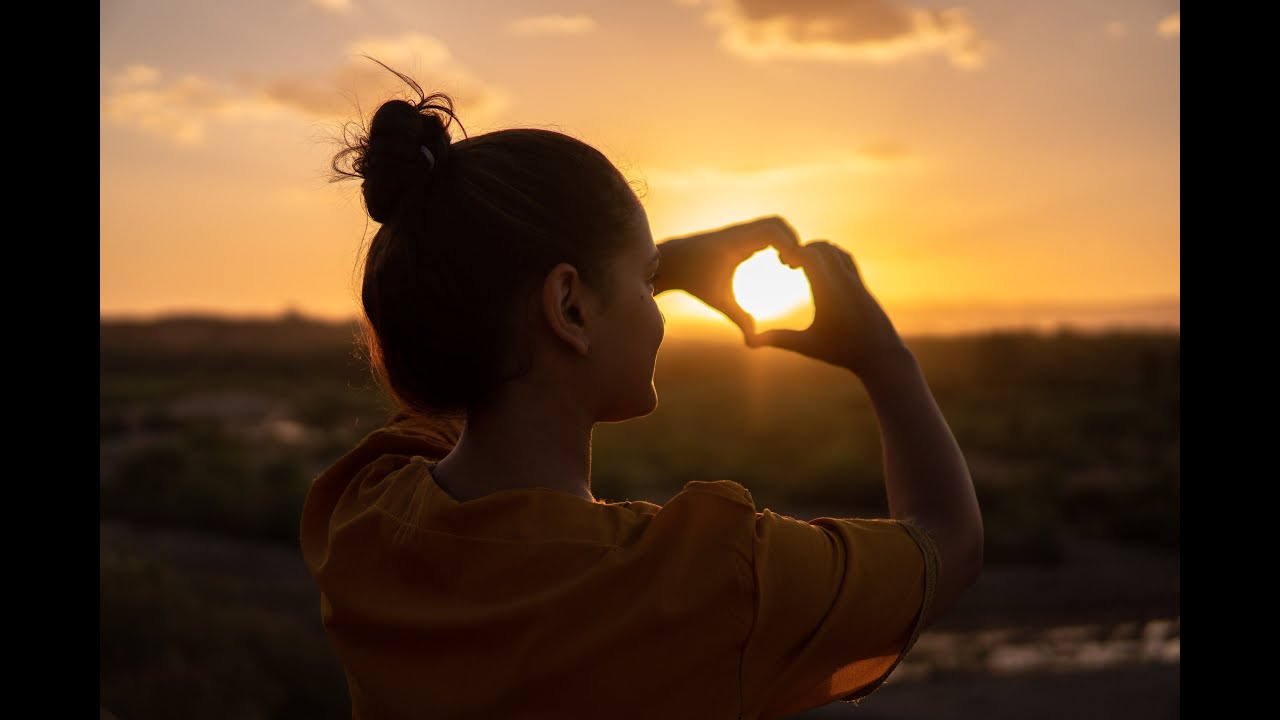 Yoga Music -Relaxing Music - Meditation - Calming - Sleep Music - City Tour - Golders Green - London