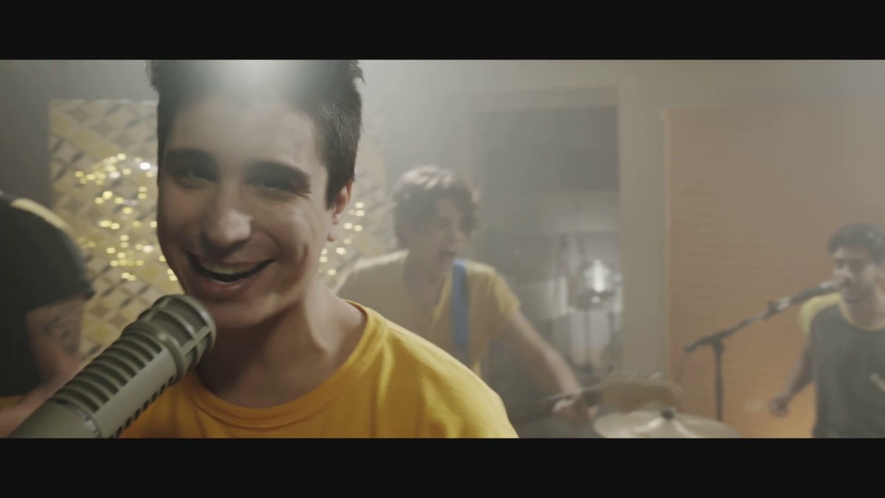 Happier - Marshmello (Looking Up Ft. Bizarrap Spanish Cover) auf YouTube ansehen Happier - Marshmello (Looking Up Ft. Bizarrap Spanish Cover) auf YouTube ansehen