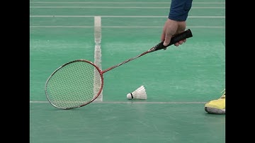 Badminton-How To Pick Up A Shuttlecock From Floor 2