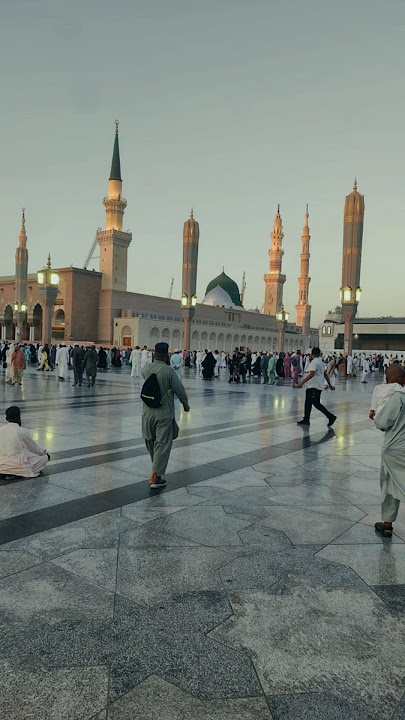 Qalbi fil MADINAH 😭 Umra 2025 #shorts #ytshorts