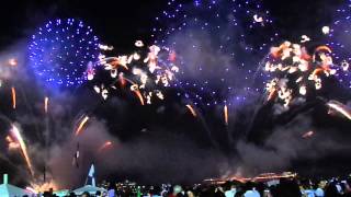 Queima De Fogos No Réveillon 2014 Em Copacabana