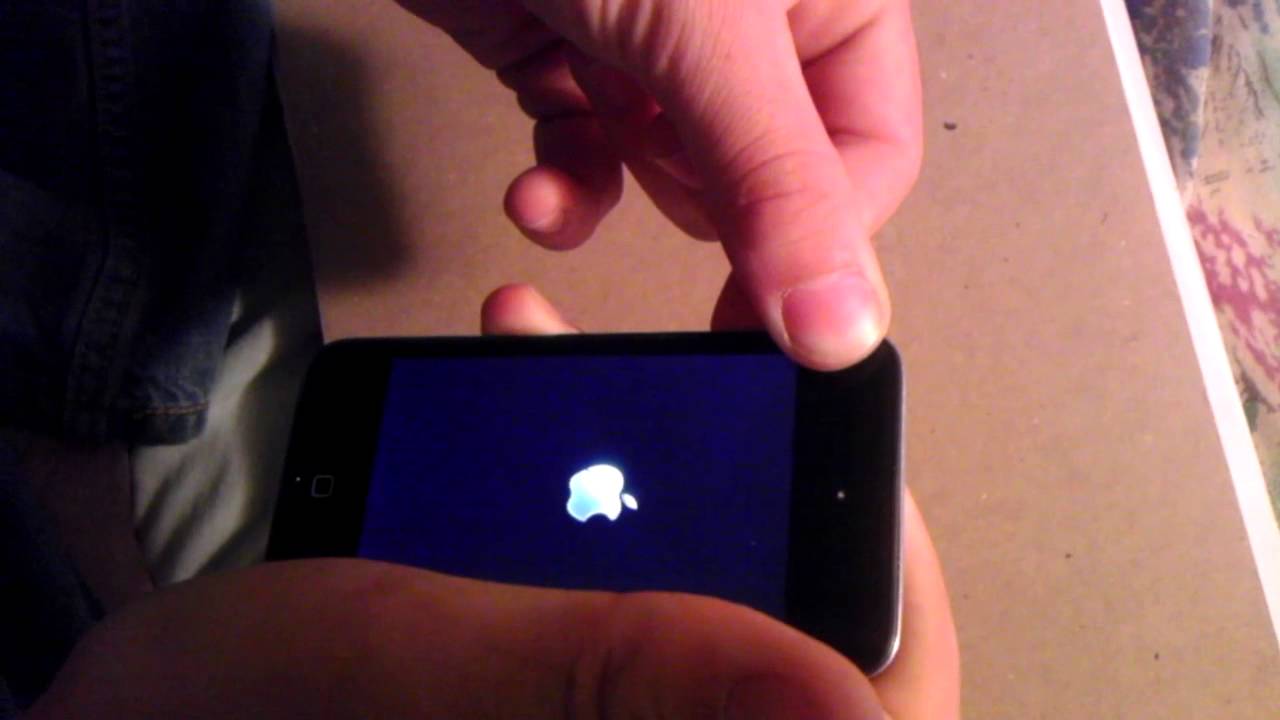 How to fix ipod/iphone stuck on apple logo WORKS - YouTube