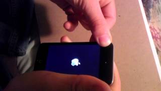 How to fix ipod/iphone stuck on apple logo WORKS