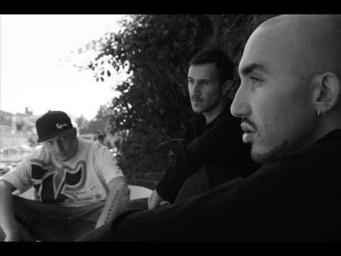 I Fluxer feat. O'Kiatt, Cenzou il mostro - La legg...