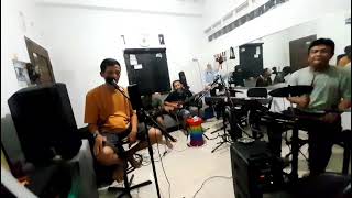 LIVE Cover larut ( DEWA 19 ) 