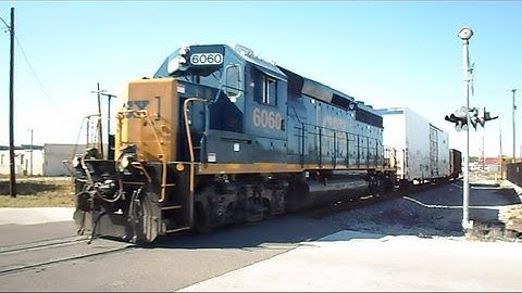 CSX The Dwarf Train In Reverse