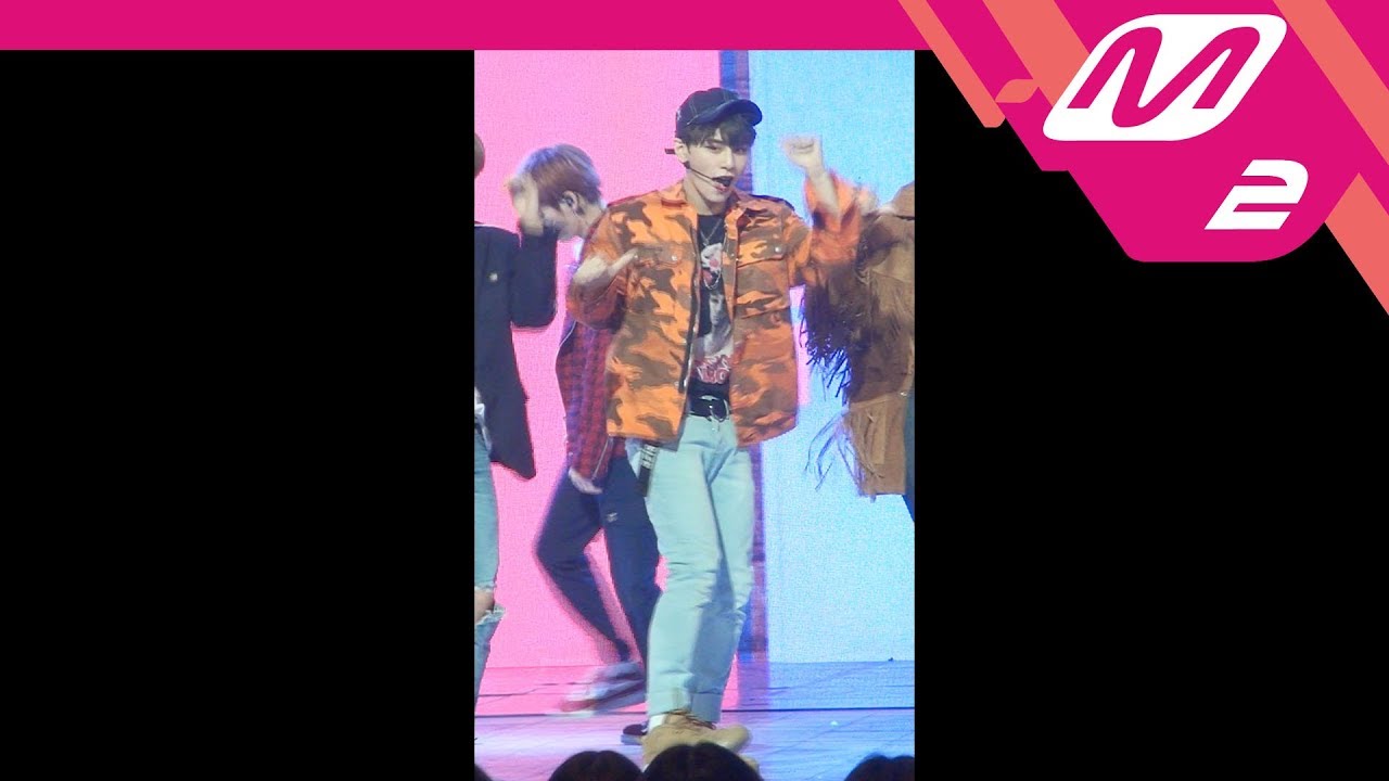 [MPD직캠] JBJ 김상균 직캠  '꽃이야(My Flower)' (JBJ KIM SANGGYUN FanCam) | @MCOUNTDOWN_2018.1.18