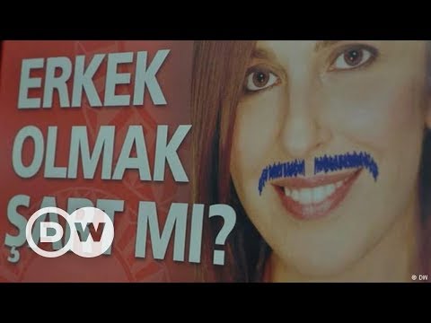 Türk siyasetinde kadınlar aday değil seçmen - DW Türkçe