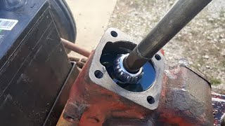 The 8N Project - New Bearings for the Steering Gearbox