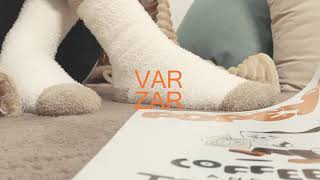 [바잘] 스터드 로고 레트로 울 베레모 [VARZAR] Stud Logo Retro Wool Beret