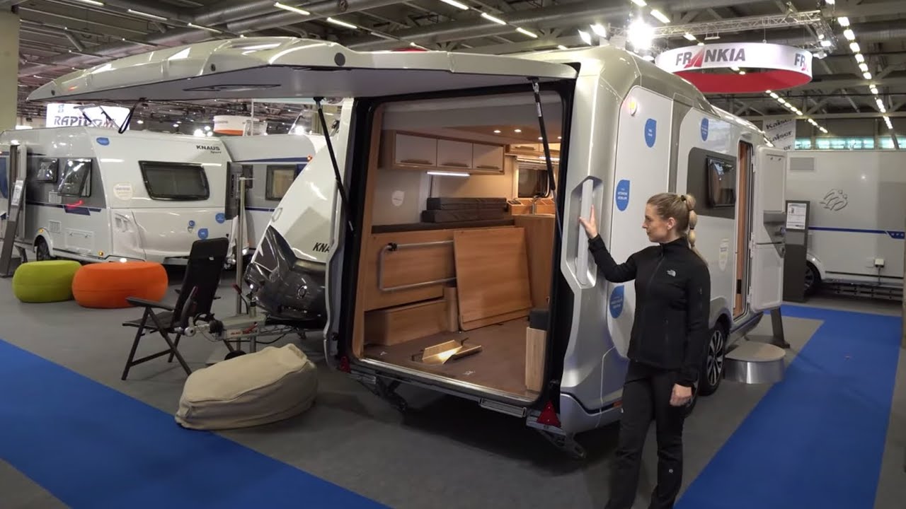 Genialer Wohnwagen Knaus Deseo 21 Motorradtransporter Wohnwagen Komplett Fur Grosse Motorrader Youtube