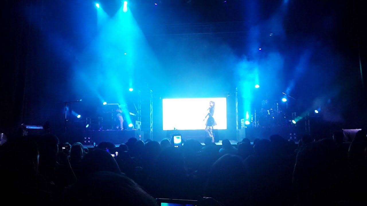 Lindsey Stirling - Crystallize (Teatro Opera 16/04/2015)