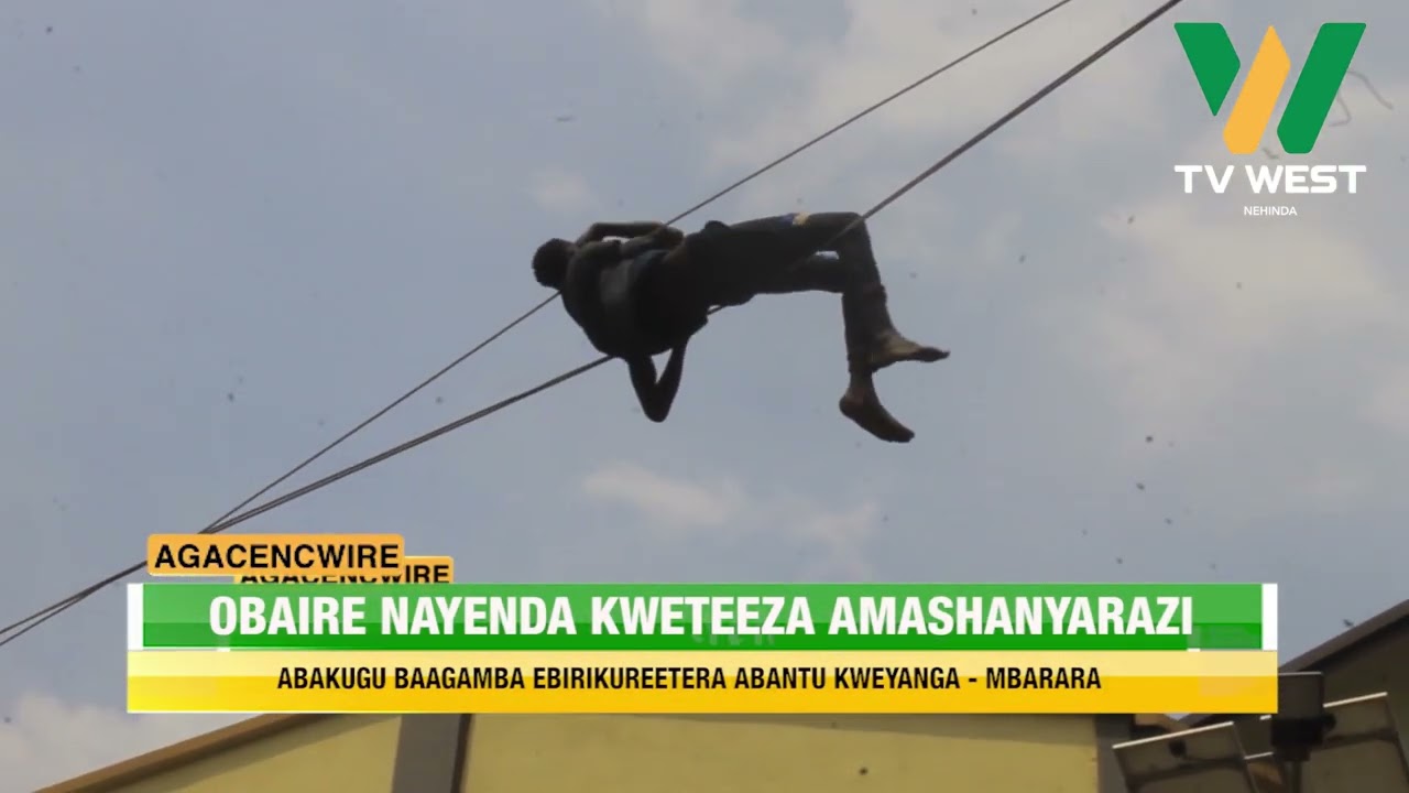 AGACENCWIRE: Obaire nayenda kweteeza amashanyarazi, abakugu baagamba ebirikureetera abantu kweyanga.