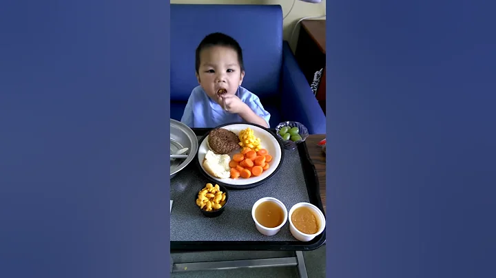 Eric tun oo having lunch