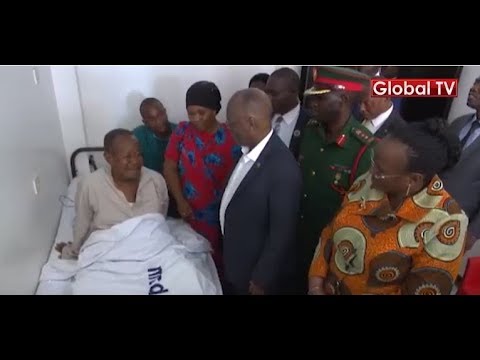 MZEE MAJUTO AWAVUNJA MBAVU WATU ALIPOTEMBELEWA NA MAGUFULI HOSPITALI