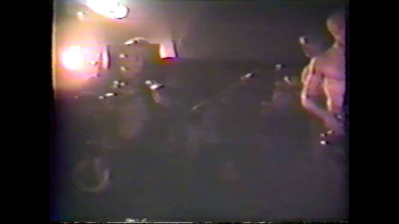 FISH BONE ／RED HOT CHILI PEPPERS Red Hot Chili Peppers and Fishbone Early Days in 1984