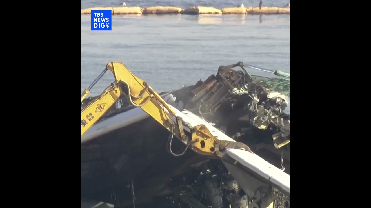 航空機の翼が… JAL機の撤去作業始まる 羽田空港（2023年1月5日） | TBS