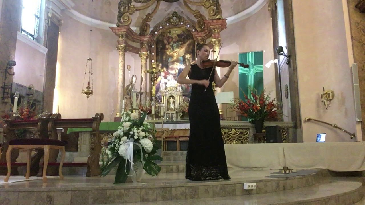 Soloviolinistin buchen? Cinema paradiso - Künstler buchen auf www.artistenfuerdich.de