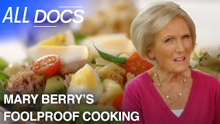 Mary Prepares Sunday Lunch for the Family | Mary Berry's Foolproof Cooking | All Documentary