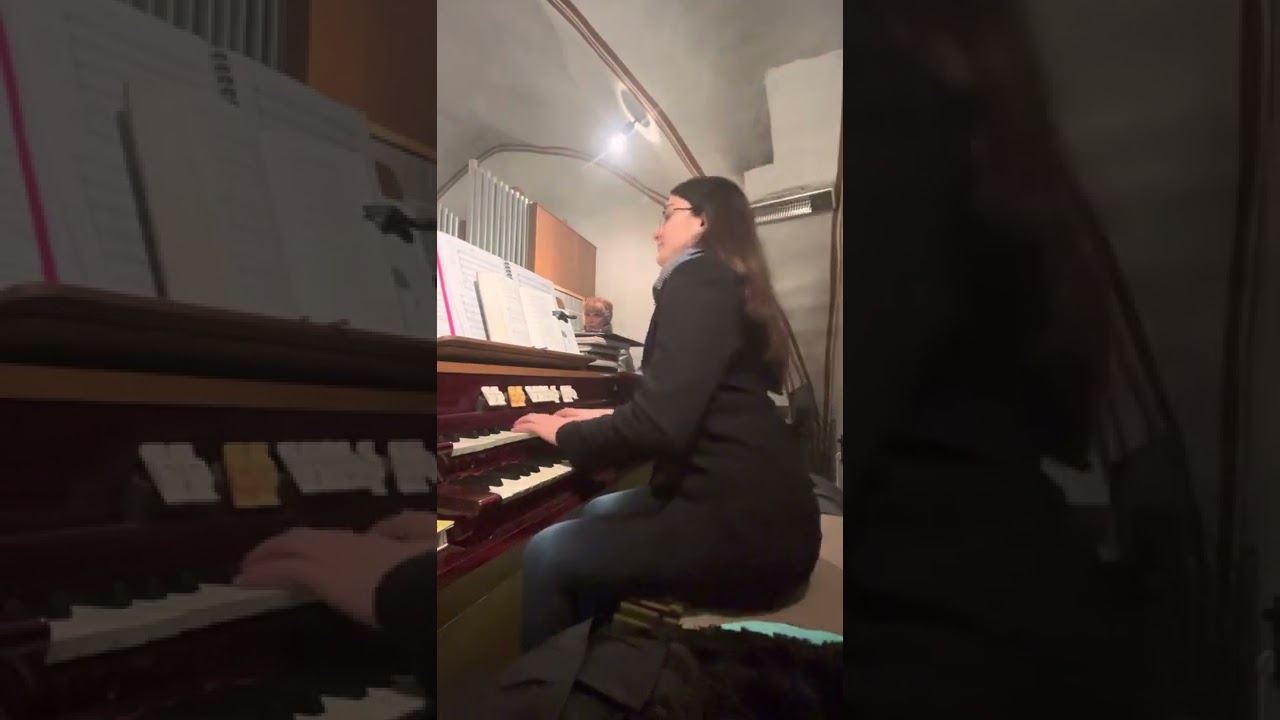 Kirche St. Anna//Sooß-Baden       Orgel: Nurniran                         Chorleiter: Robert Papocsi