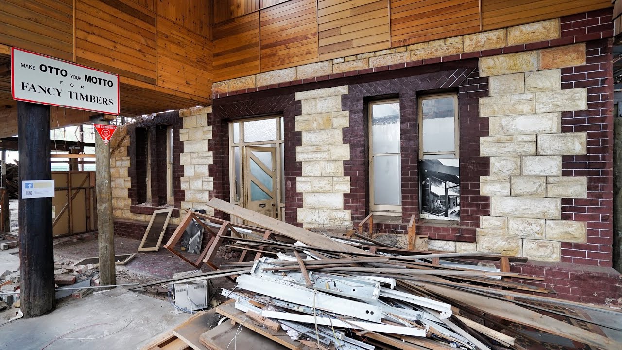 Otto Timber Joinery/2 Old houses inside the warehouse/History added