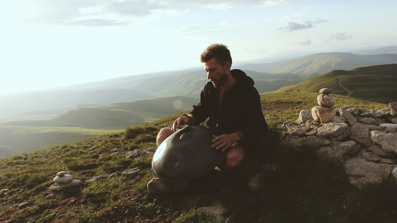 Andrew Jasinski - Handpan Pyramidal Hill