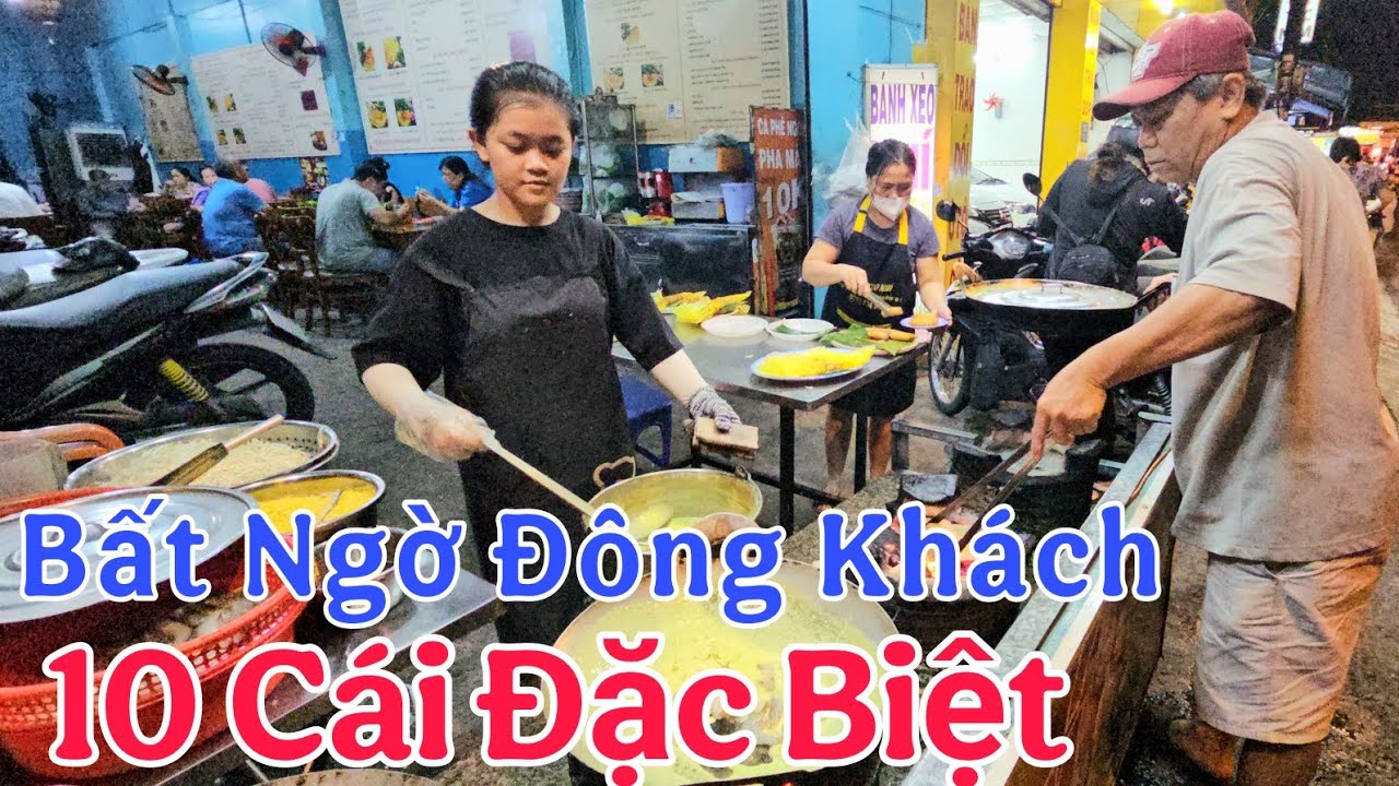 Toàn Cảnh Bánh Xèo Nhí Đầu Tuần Lượng Khách Đông Khủng Khiếp, Kêu Toàn Bánh Đặc Biệt.