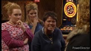 Classic Coronation Street- Sally Punches Janice Battersby/Janice vs. Cilla Battersby-Brown (3/3/06)