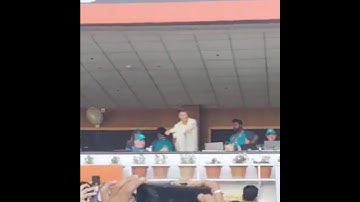 David Warner doing ThaggedeLe during Ind vs Aus #alluarjun #pushpa #davidwarner#thaggedele#indvsaus