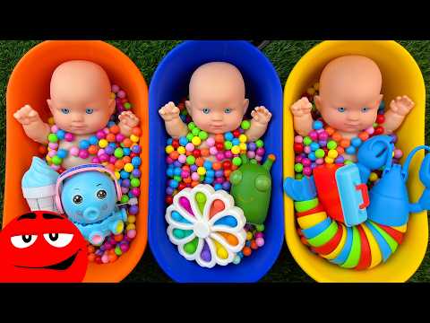 Cute Three Dolls Bath Time Playing with Colorful Beads Balls | 117 | Ghentalin