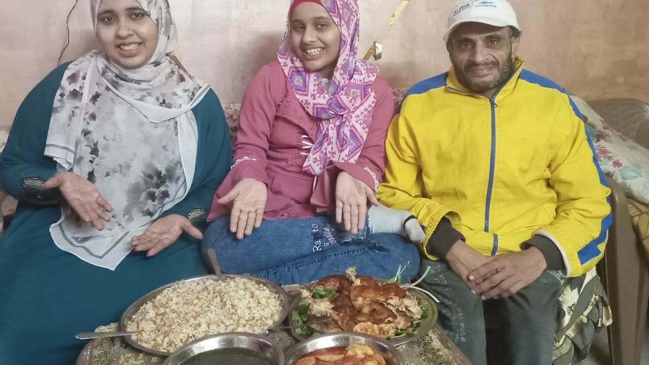 ربنا موجود مفيش احن منو 