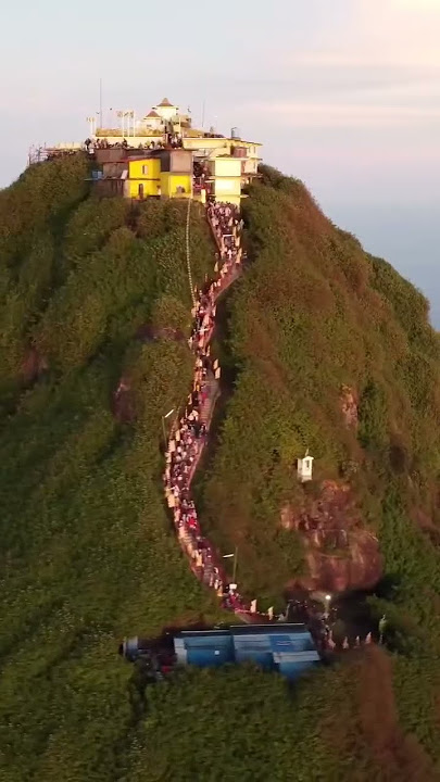 Wonderful Sri Lanka. Adam’s peak 🇱🇰 🙏🙏🙏