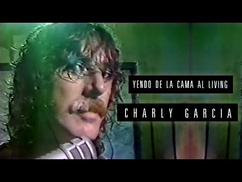 Charly Garcia - Yendo De La Cama Al Living (Video Oficial)