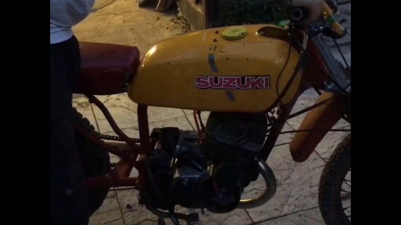 Suzuki gp100. First start after 10 years - YouTube