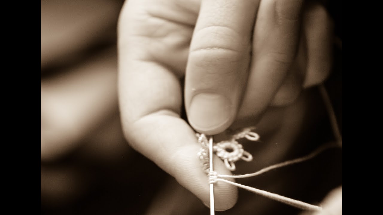 Needle Tatting - Closing (cl) a Ring (R.) in Needle Tatting by ...