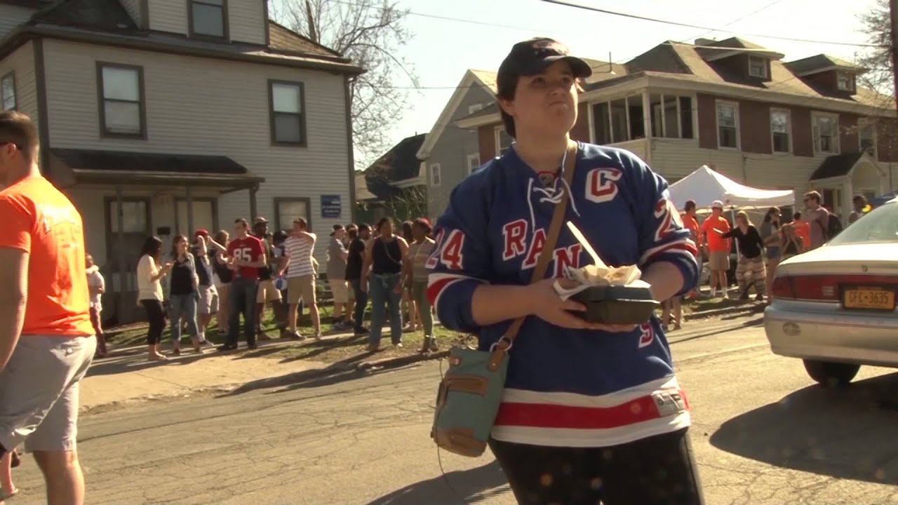 Syracuse Food Trucks Fight City for Growth
