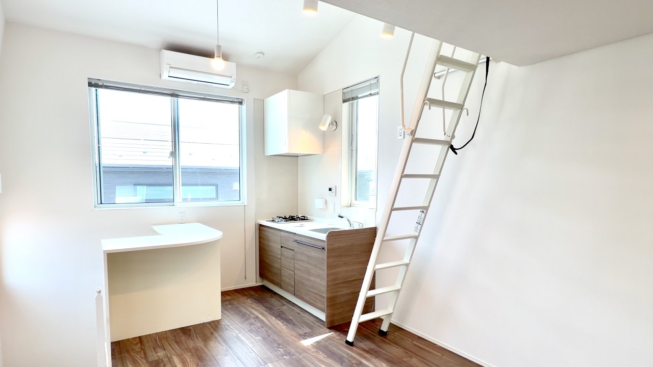 This Tiny Tokyo Apartment Has 3 Floors and a Loft?!🤯
