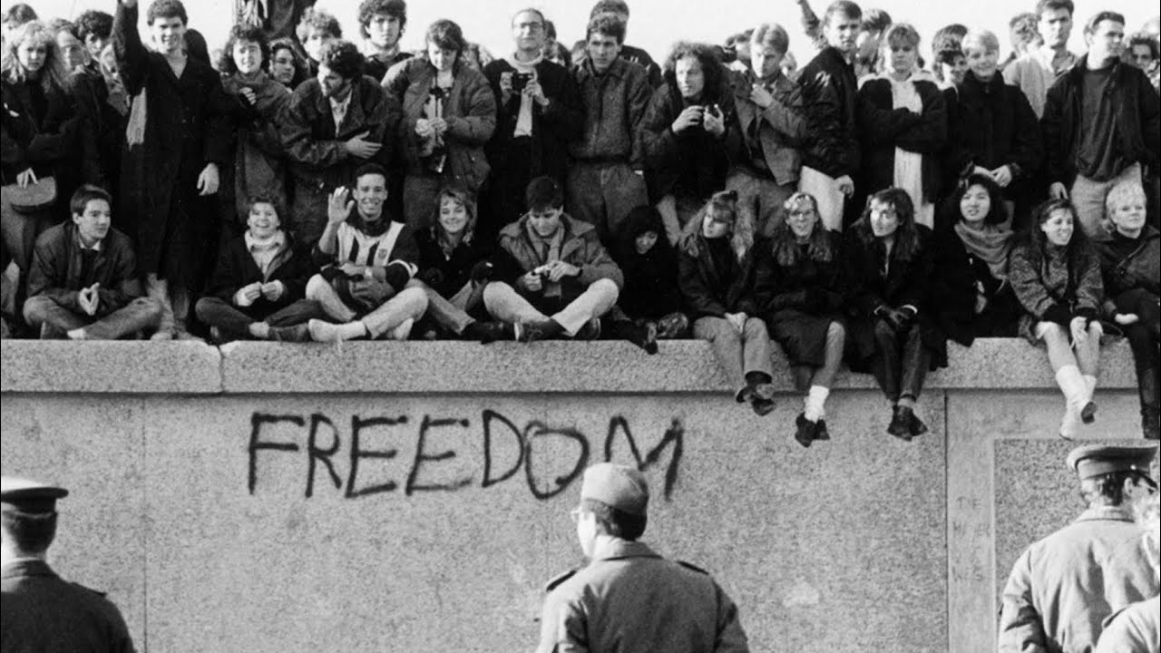 Bizarre History of the Berlin Wall YouTube