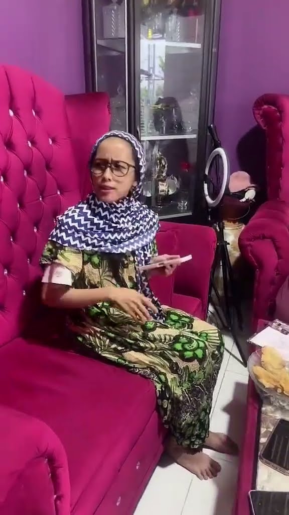 vidio kocak dan gokil @nyaikembang1nyaikembang1 /akibat selalu pilih kasih?