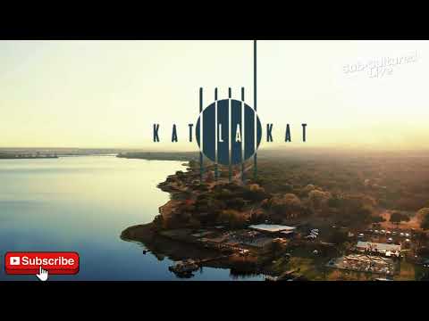 Bruce Lee tijdens een marineceremonie: \"Vecht tegen een echte vechtsporter!\" riep een officier ti...